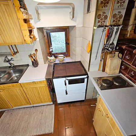 Hiska Polhec * בובק